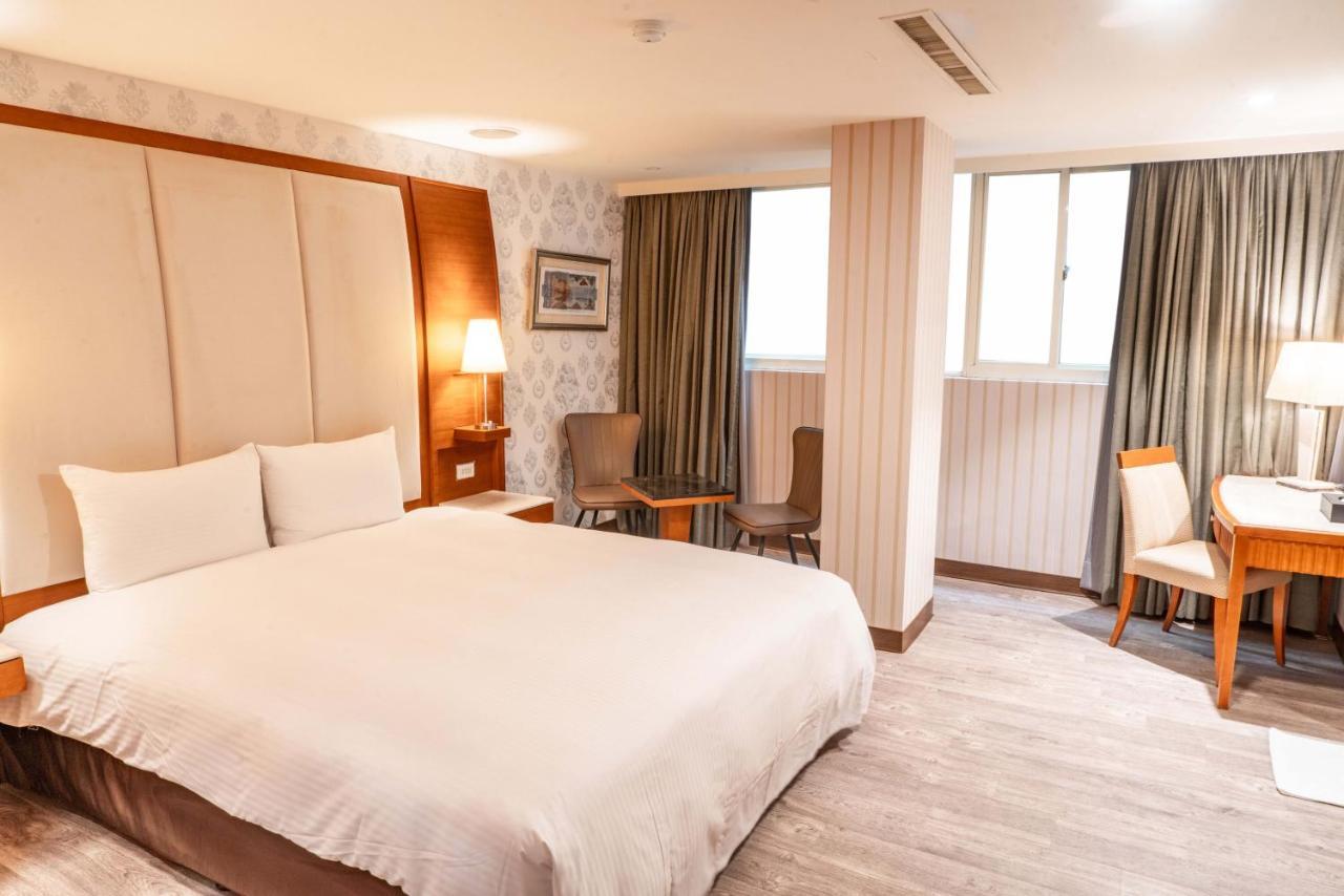 เอเลแกนซ์ โฮเต็ล Hotel ไทเป ภายนอก รูปภาพ