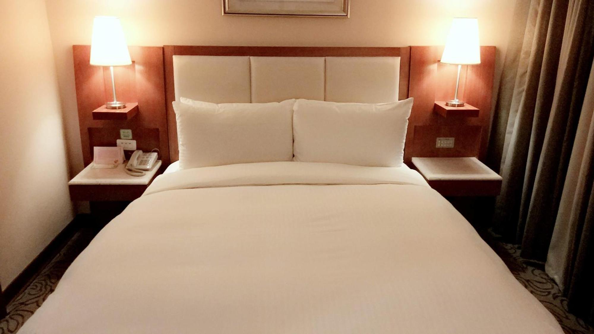 เอเลแกนซ์ โฮเต็ล Hotel ไทเป ภายนอก รูปภาพ