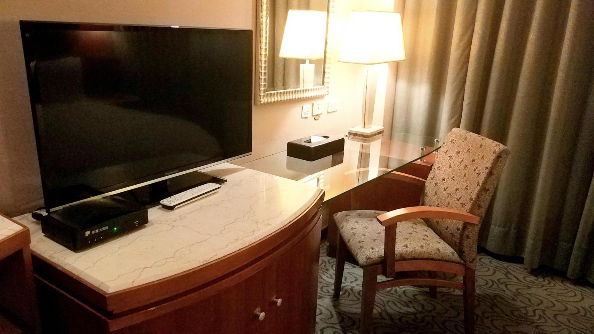 เอเลแกนซ์ โฮเต็ล Hotel ไทเป ภายนอก รูปภาพ