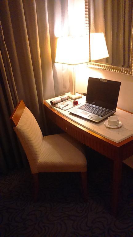 เอเลแกนซ์ โฮเต็ล Hotel ไทเป ภายนอก รูปภาพ