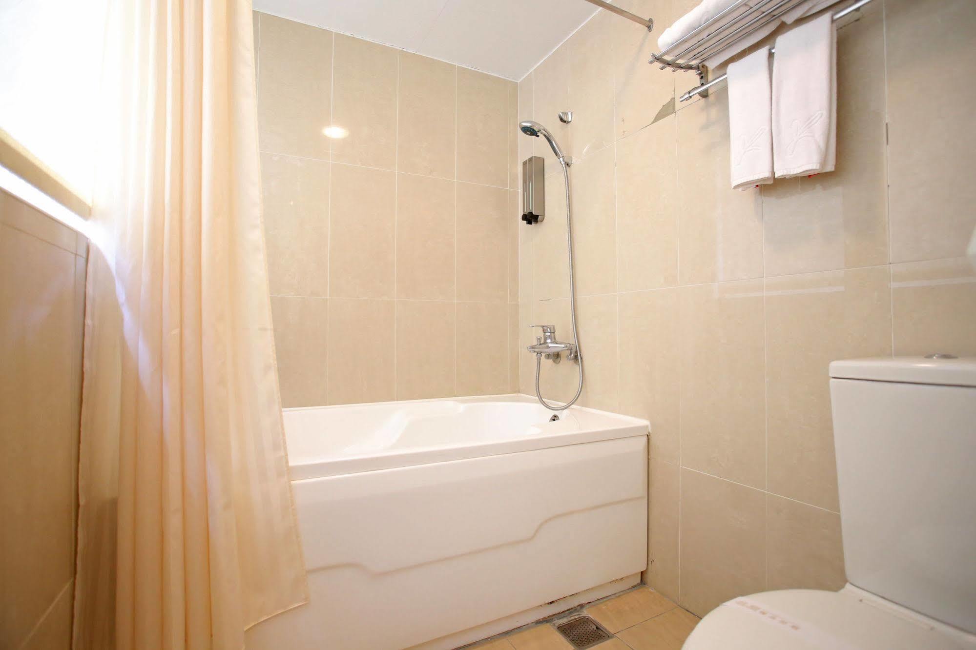 เอเลแกนซ์ โฮเต็ล Hotel ไทเป ภายนอก รูปภาพ